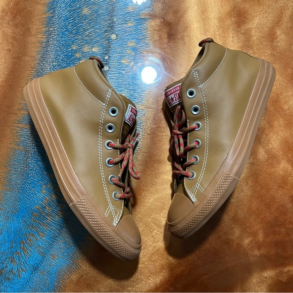 Converse All Stars Leather Brown Tan Sneakers Mid top size 5 - Picture 2 of 9